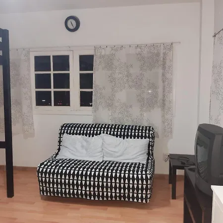 Privatunterkunft Comodas Con Bano Individual